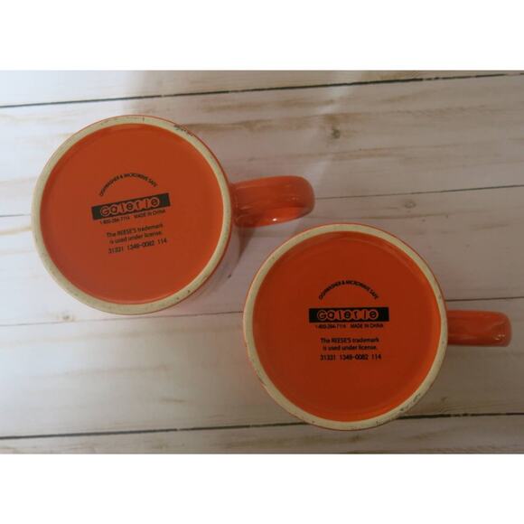 Hershey REESES PEANUT BUTTER CANDY Coffee Mugs Set of 2 Collectible Never Used - Picture 5 of 5